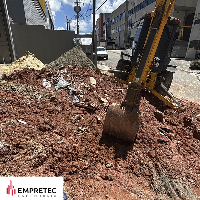 Construção de coberturas para indústrias e comércios